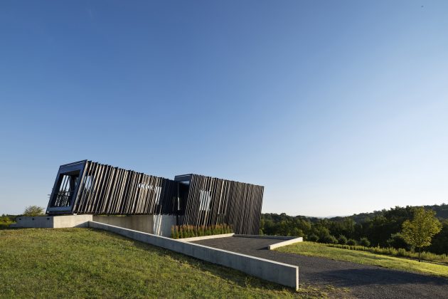 Sleeve House by Actual / Office in Columbia County, New York