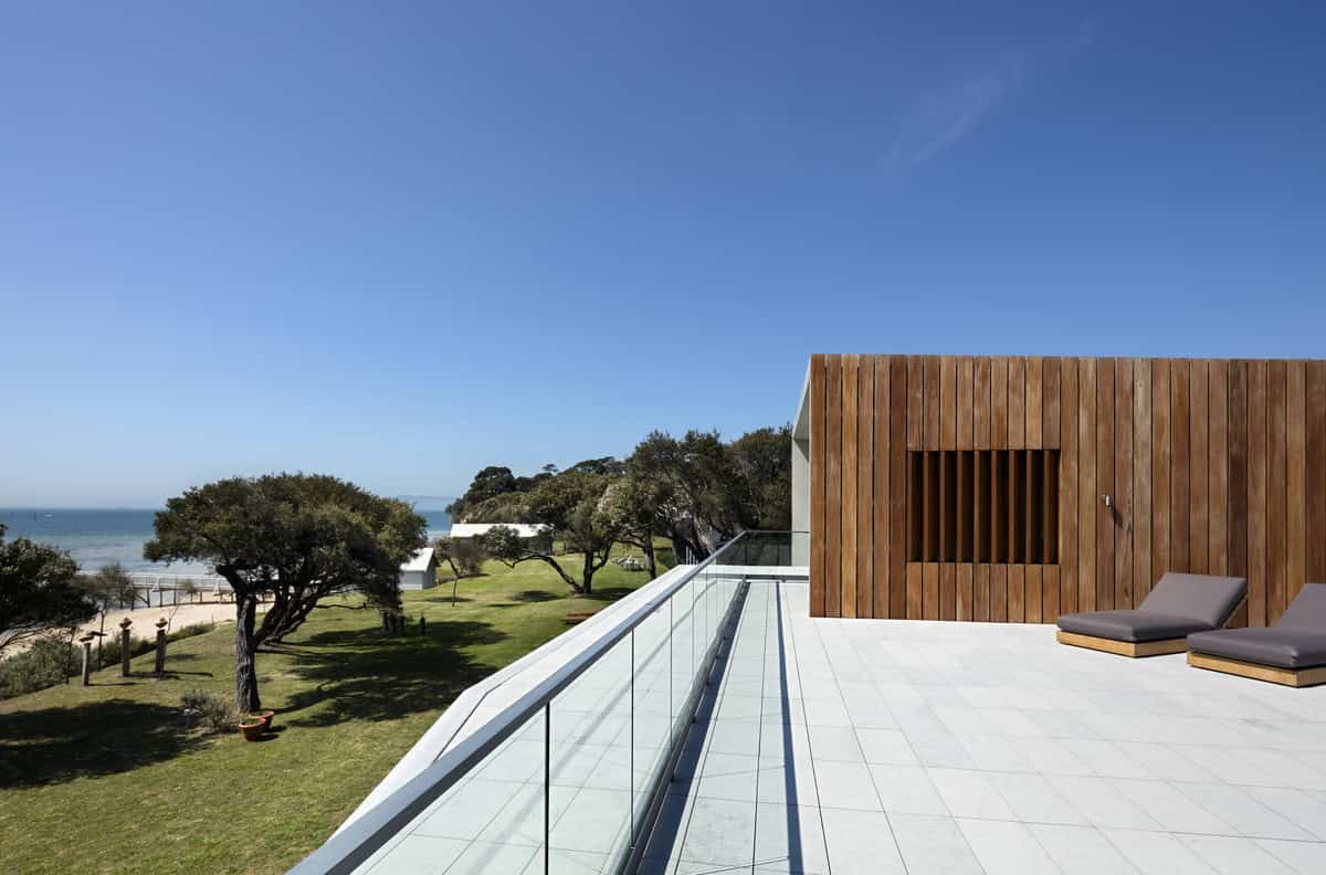 Sorrento Beach House by AM Architecture on the Mornington Peninsula in Australia