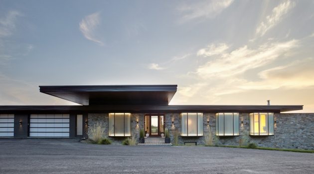 Stouffville Residence by Trevor McIvor Architect in Ontario, Canada