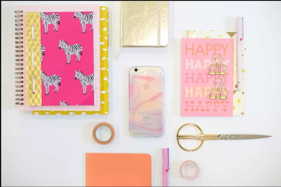 10 DIY Phone Case Ideas