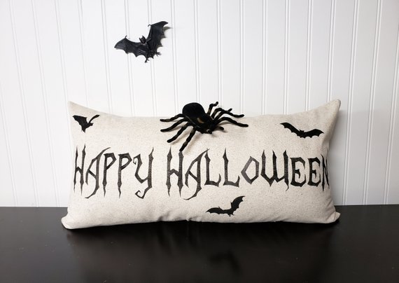 15 Adorable Handmade Halloween Pillow Designs Your Holiday Decor Needs