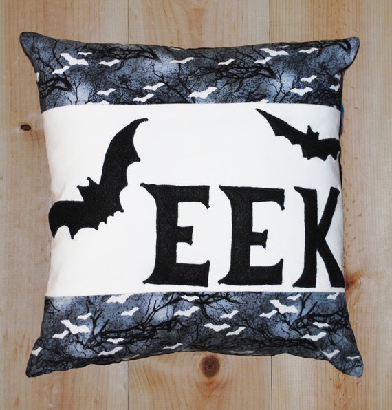 15 Adorable Handmade Halloween Pillow Designs Your Holiday Decor Needs