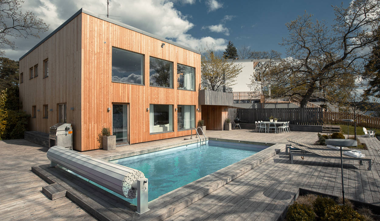 15 Stunning Scandinavian Pool Designs That You'll Want To Have In Your Backyard