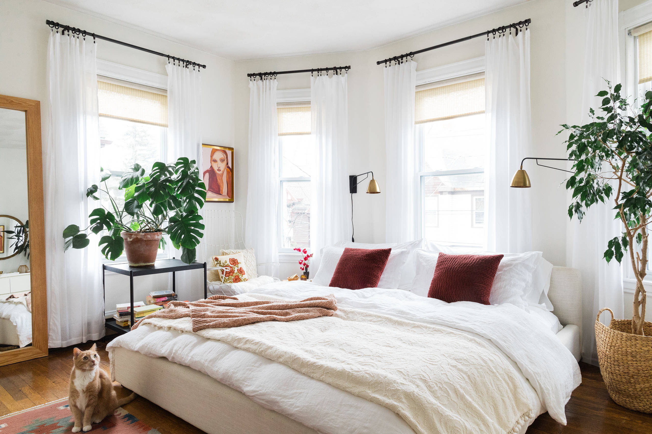 18 Soothing Eclectic Bedroom Designs With All The Comfort You'll Need