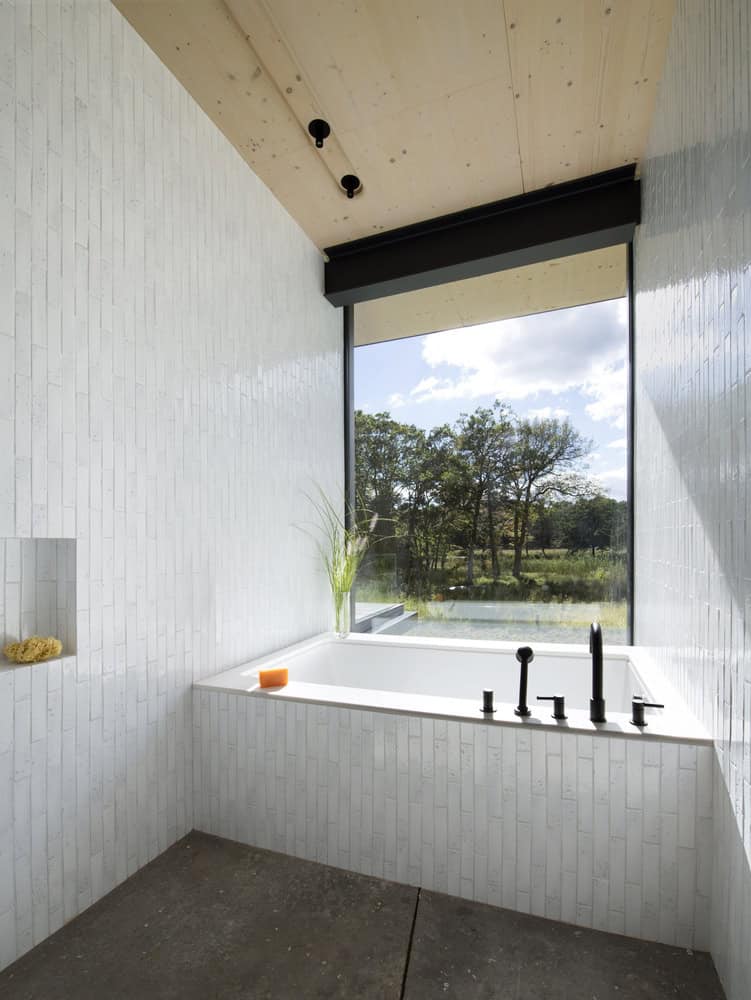 Georgica Close Residence by Bates Masi Architects in East Hampton, New York