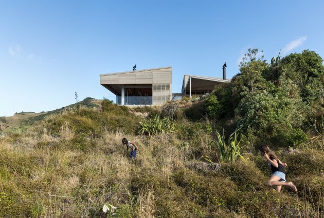Hahei House by Studio2 Architects in New Zealand