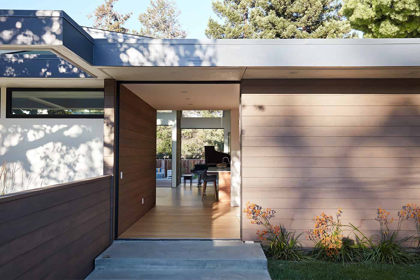 Los Altos New Residence by Klopf Architecture: A Contemporary Take on Mid-Century Modern Living in Silicon Valley Los Altos New Residence by Klopf Architecture: A Contemporary Take on Mid-Century Modern Living in Silicon Valley
