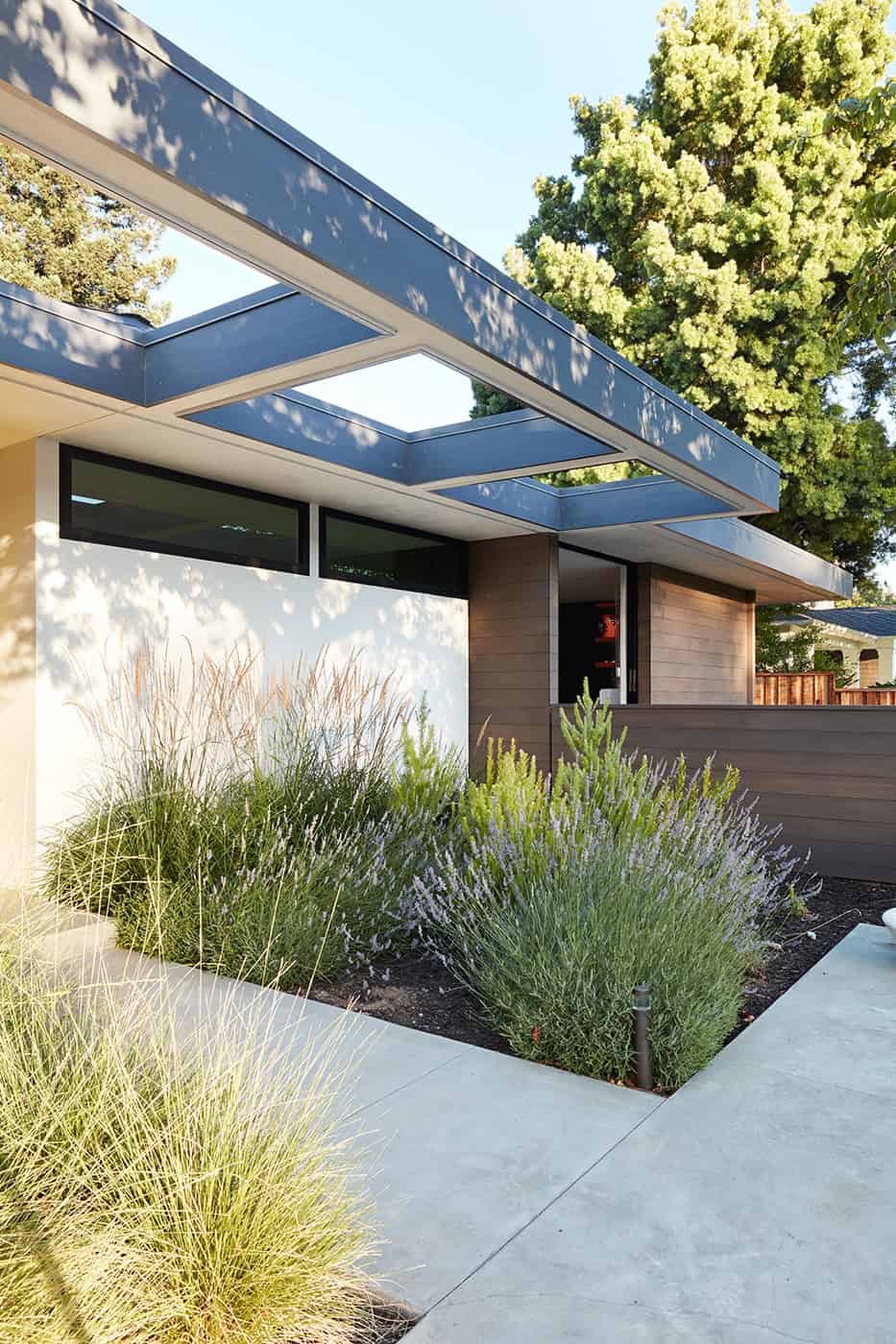 Los Altos New Residence by Klopf Architecture: A Contemporary Take on Mid-Century Modern Living in Silicon Valley Los Altos New Residence by Klopf Architecture: A Contemporary Take on Mid-Century Modern Living in Silicon Valley