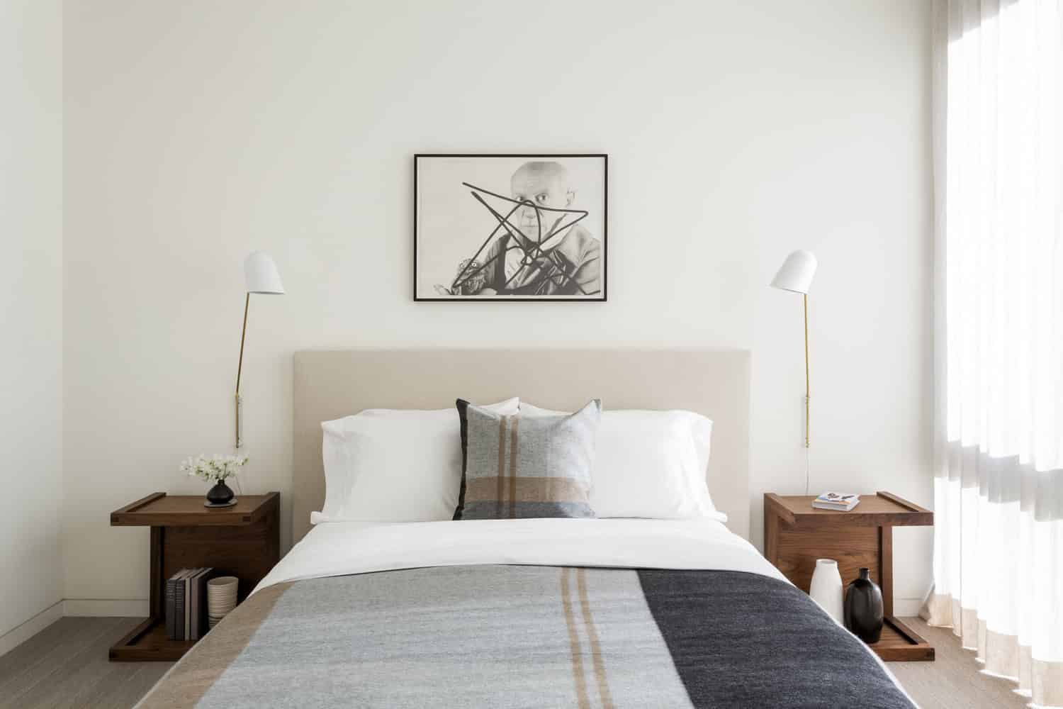 Old Sag Harbor Road by Blaze Makoid Architecture in Southampton, New York