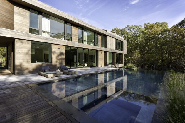 Old Sag Harbor Road by Blaze Makoid Architecture in Southampton, New York