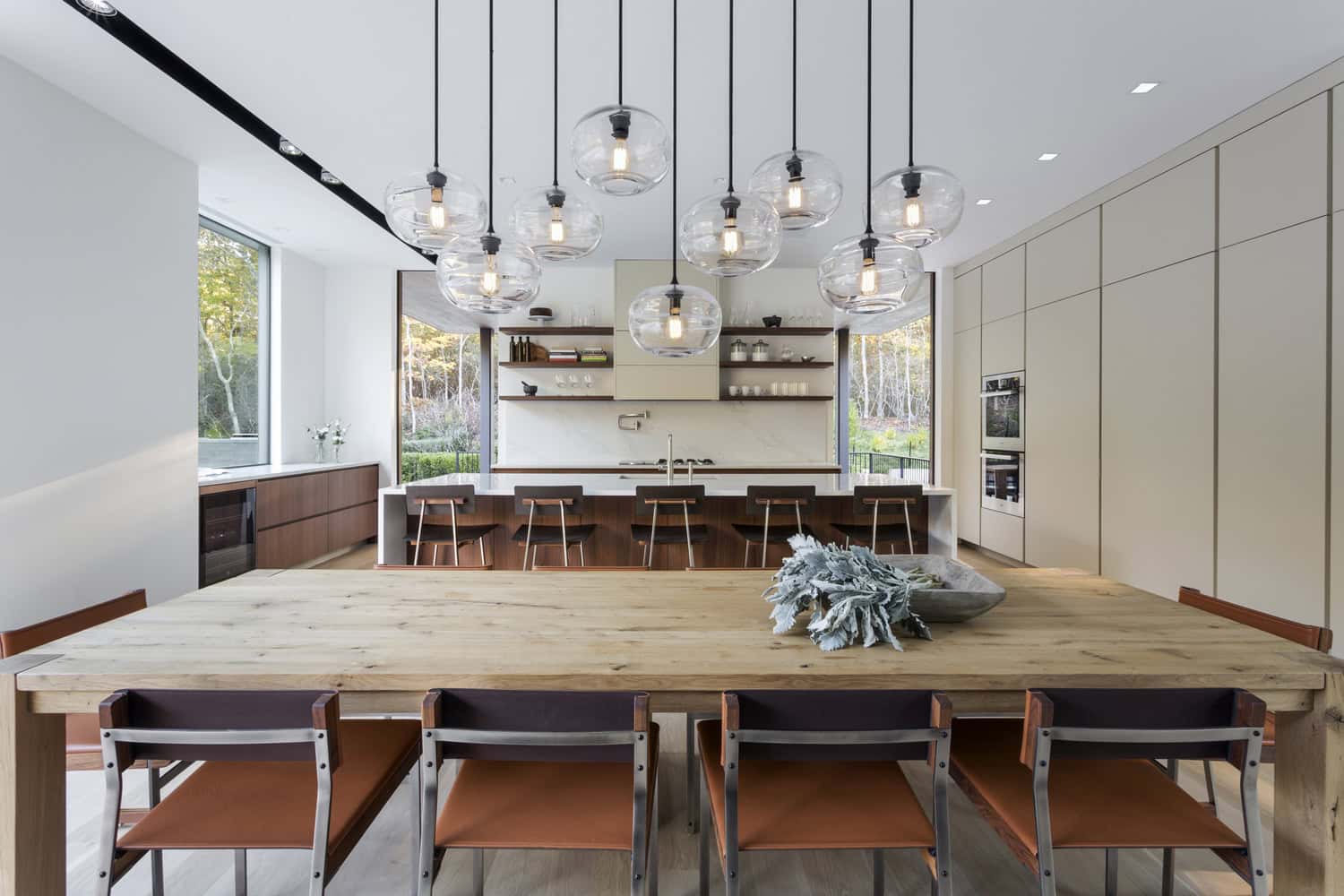 Old Sag Harbor Road by Blaze Makoid Architecture in Southampton, New York