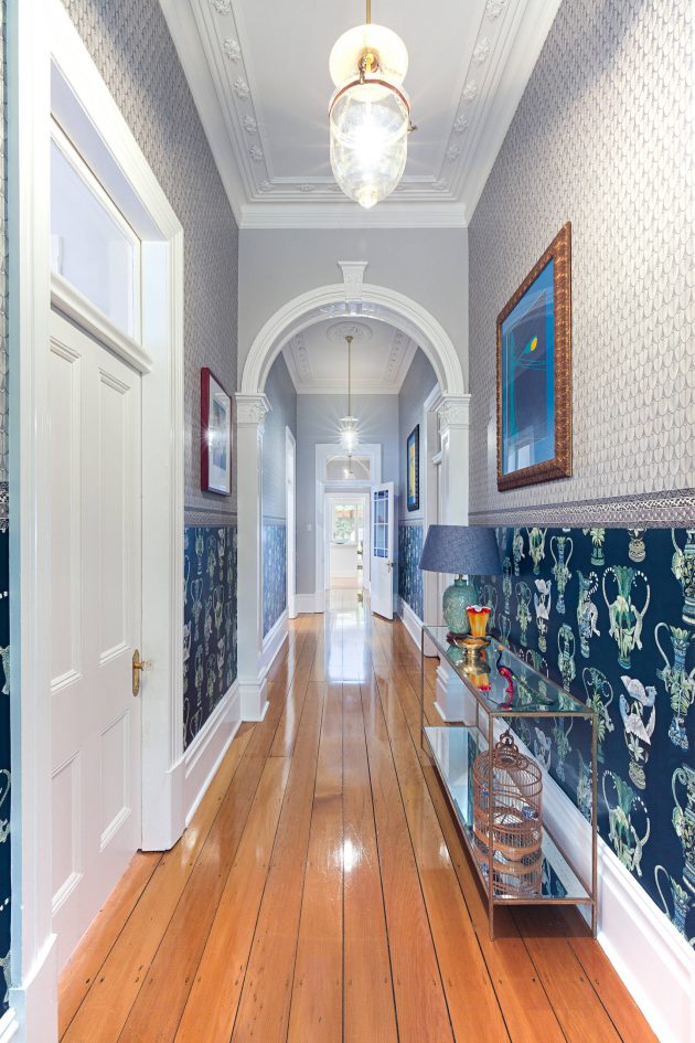 15 Chic Eclectic Hallway Designs That Know How To Keep Things Interesting
