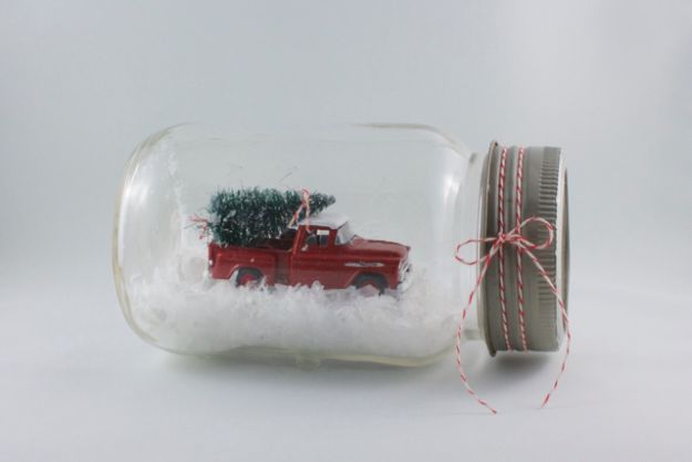 15 Whimsical DIY Snow Globe Ideas You're Gonna Craft Right Now