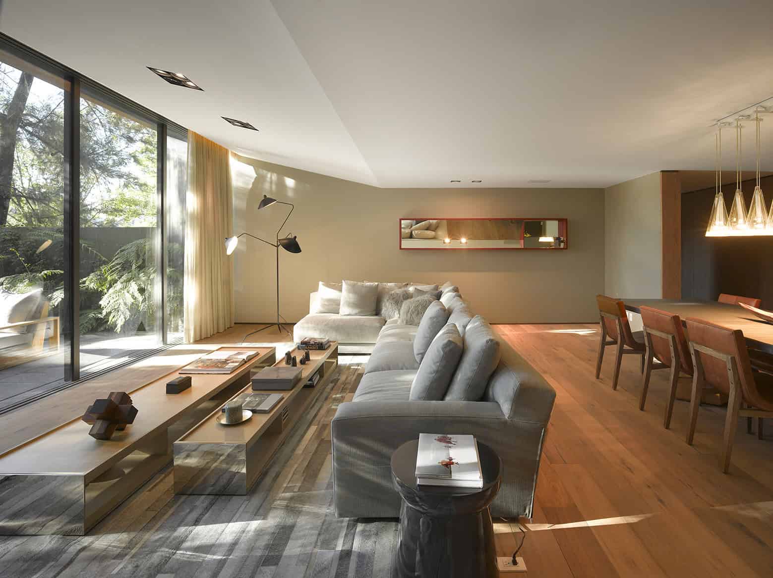 Barrancas House by EZEQUIELFARCA Arquitectura y diseno in Mexico City