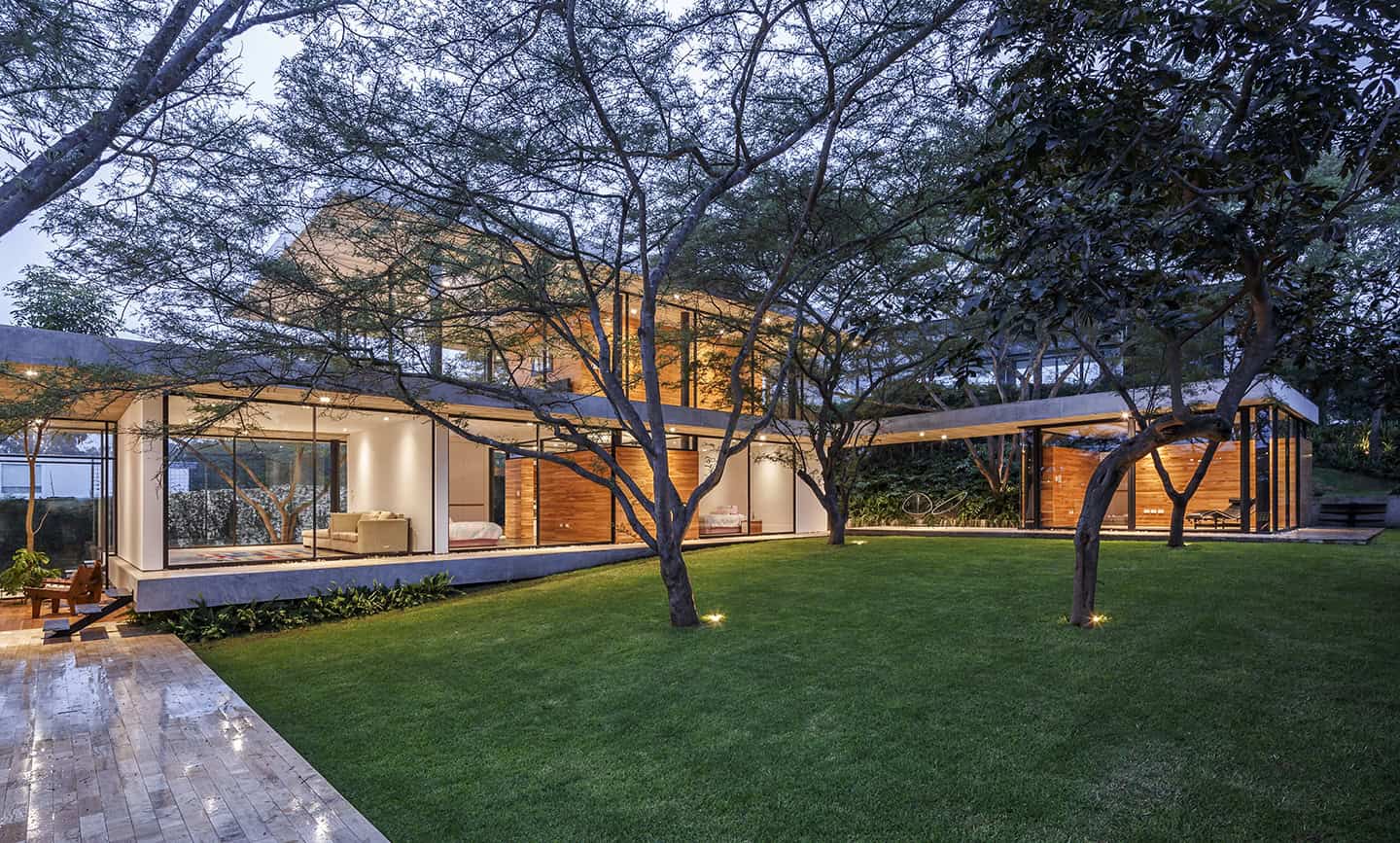 Casa Tacuri by Gabriel Rivera Arquitectos in Quito, Ecuador