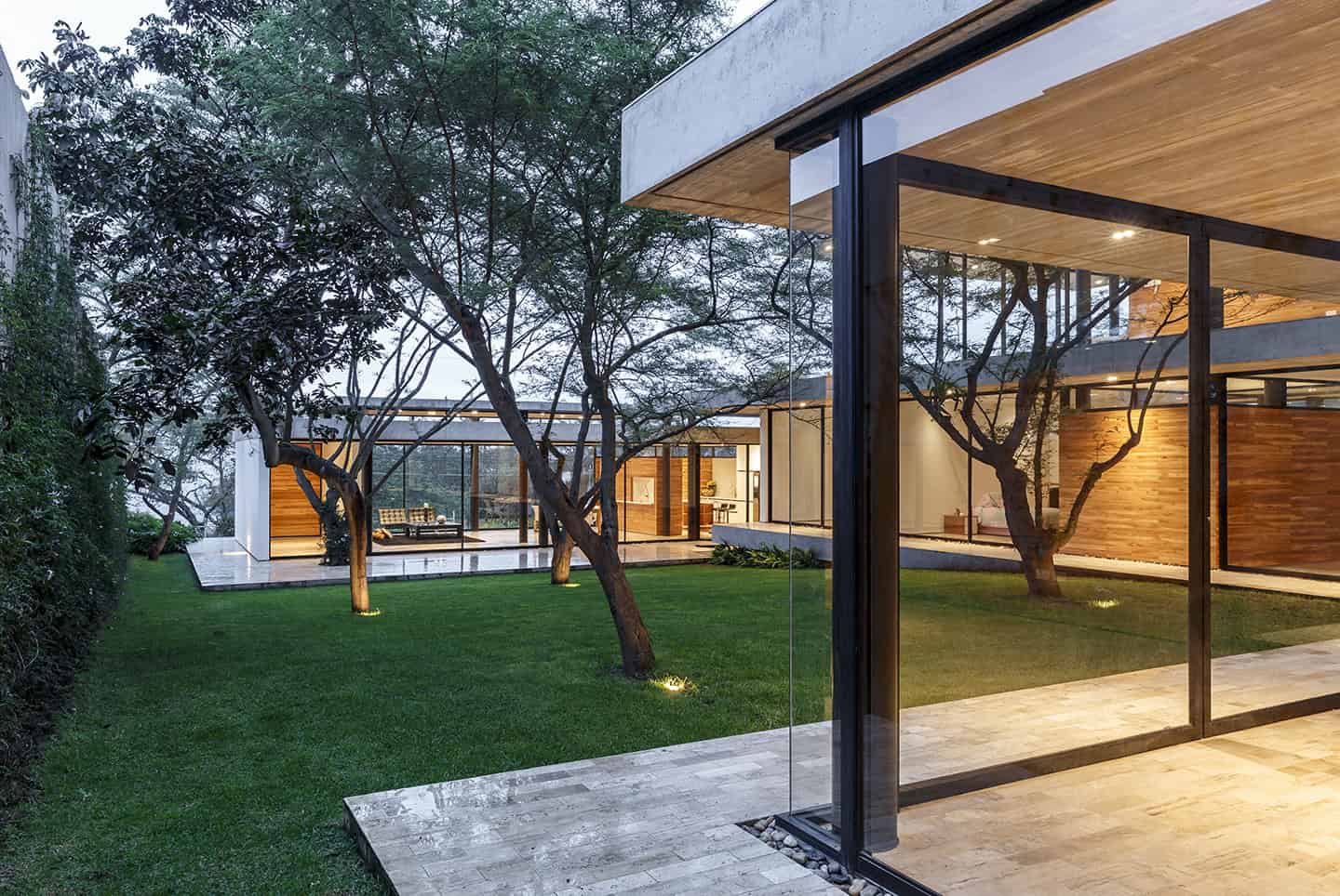 Casa Tacuri by Gabriel Rivera Arquitectos in Quito, Ecuador