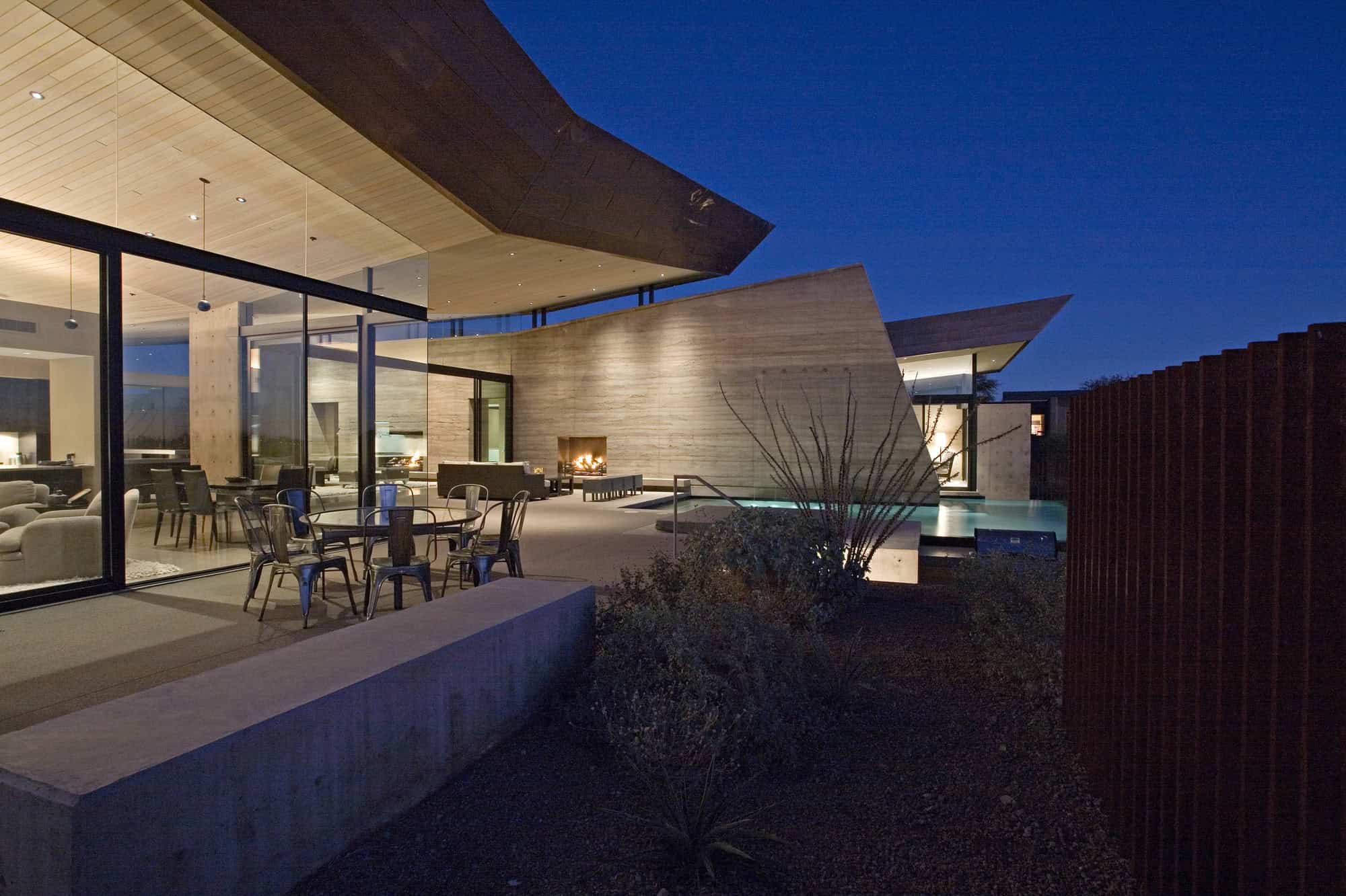 Desert Wing Residence by Kendle Design in Scottsdale, Arizona
