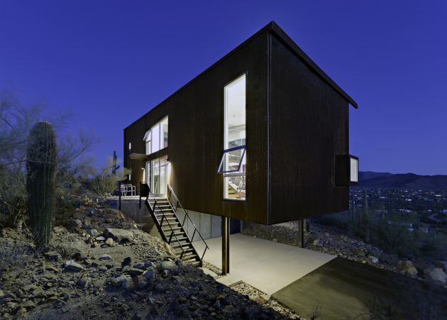 Diamond Head Mountain House by Rob Paulus Architects in Tucson, Arizona