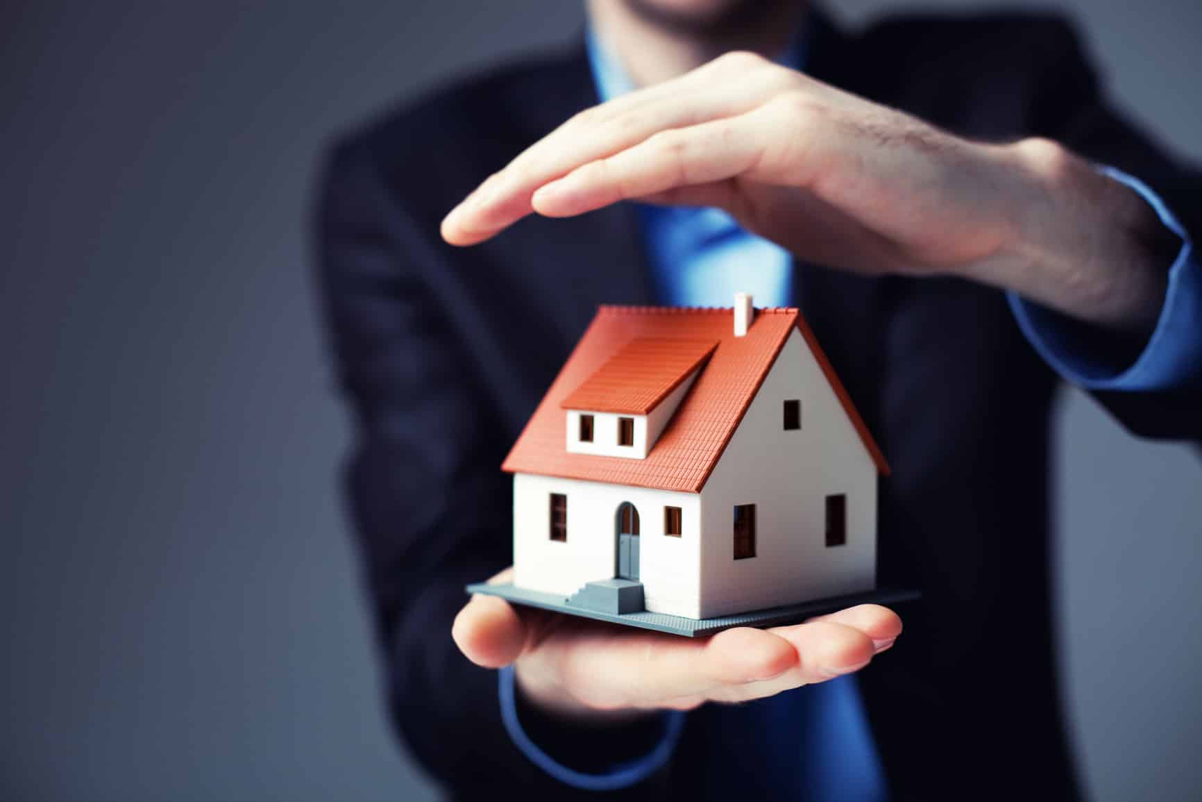 Tips For Choosing The Right Insurance Company For Your Treasured Home