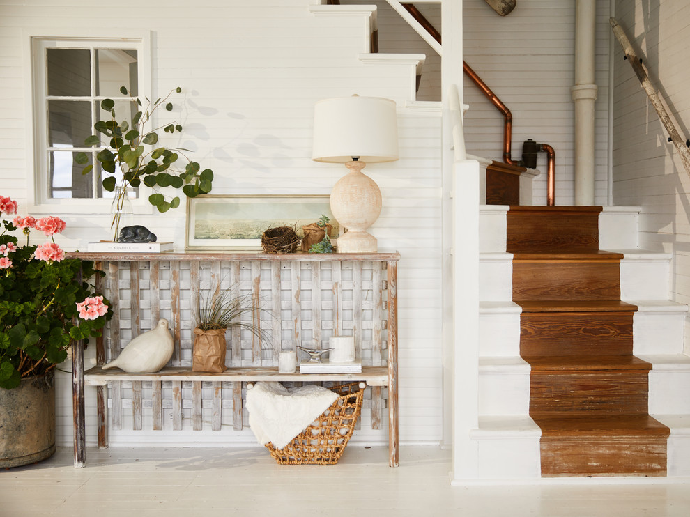 15 Awesome Shabby-Chic Entry Designs That Are Out Of The Box
