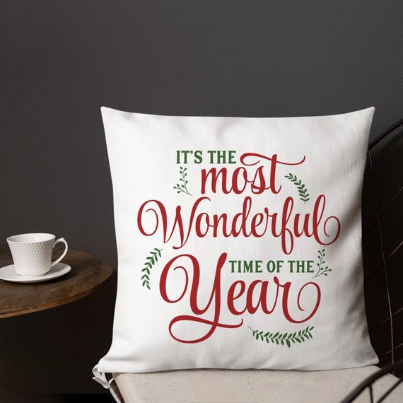 15 Joyful Handmade Christmas Pillows And Covers For Your Decor