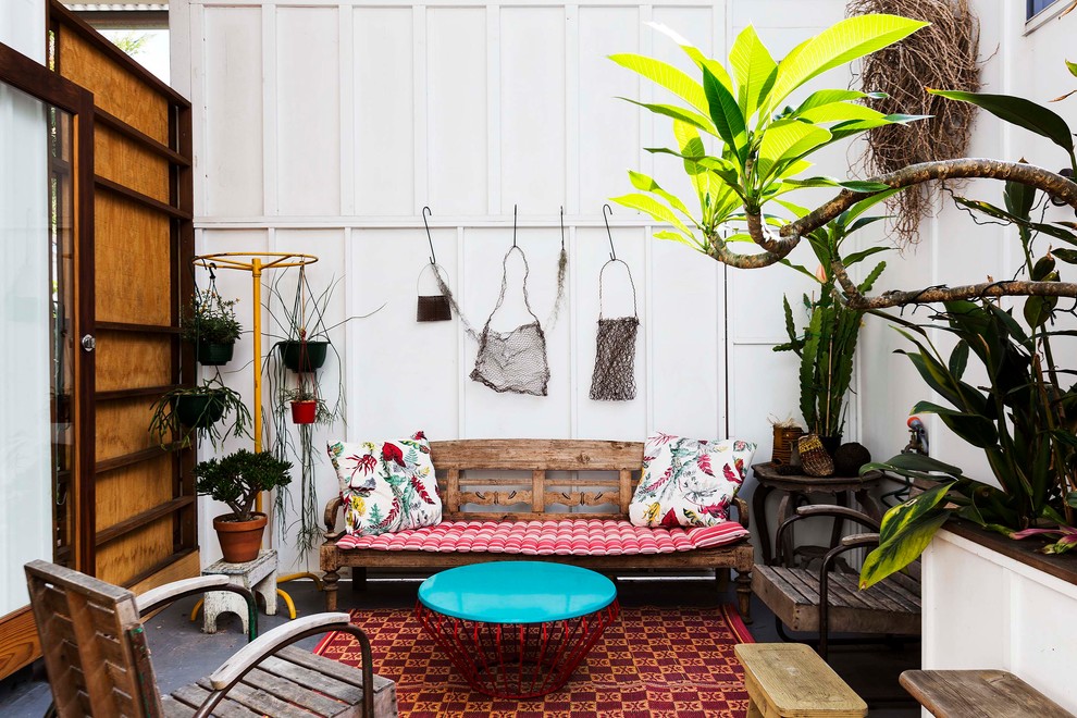 16 Enchanting Shabby-Chic Patio Designs For Your Garden