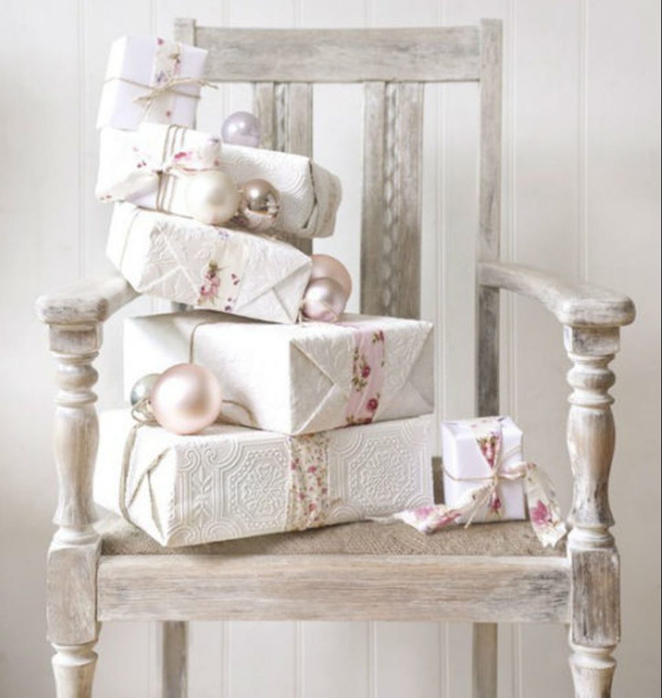 12 Extraordinary White Christmas Decorations That Will Melt Your Heart 12 Extraordinary White Christmas Decorations That Will Melt Your Heart