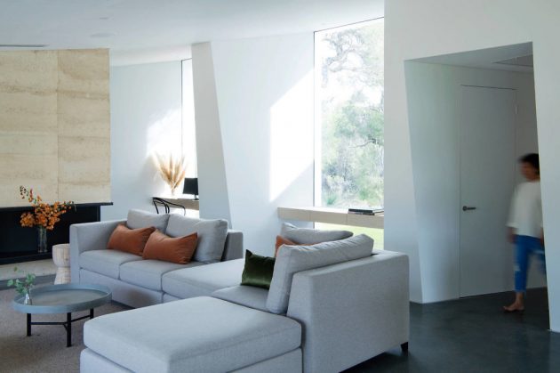 Bartram Residence by Mountford Architects in Perth, Australia