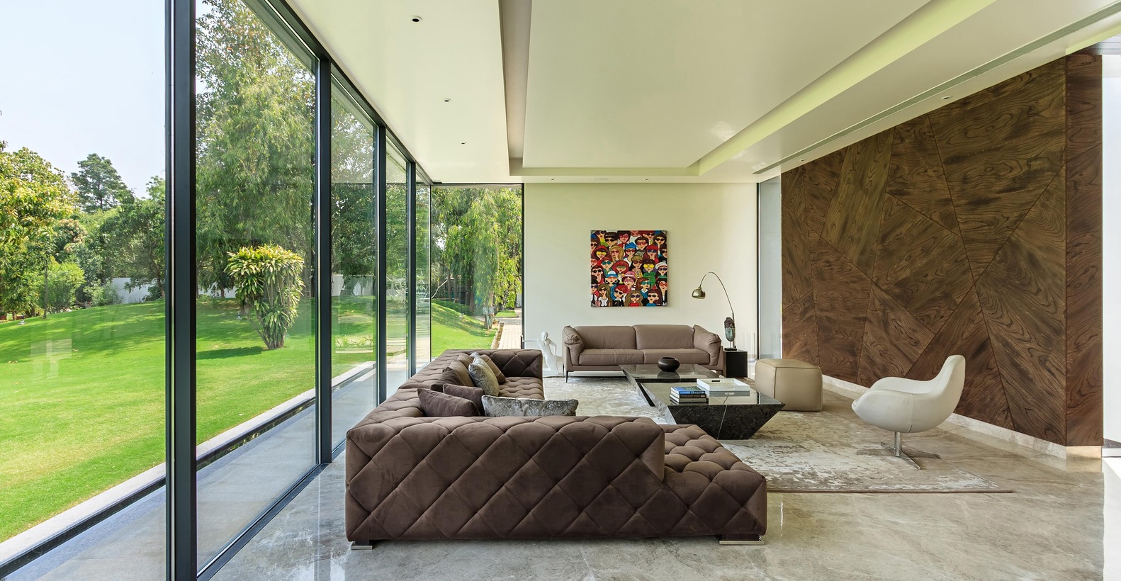 Caryota House by Dada & Partners: A Minimalist Retreat Rooted Around a Palm Courtyard Caryota House by Dada & Partners: A Minimalist Retreat Rooted Around a Palm Courtyard