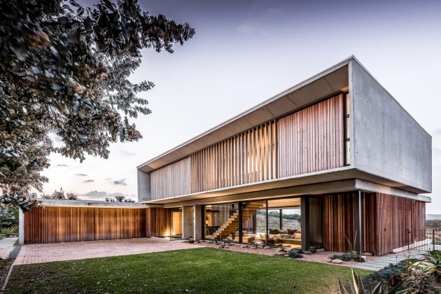 Forest House by Bloc Architects in Durban, South Africa