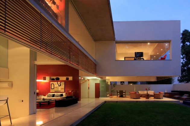 Godoy House by Hernandez Silva Arquitectos in Zapopan, Mexico