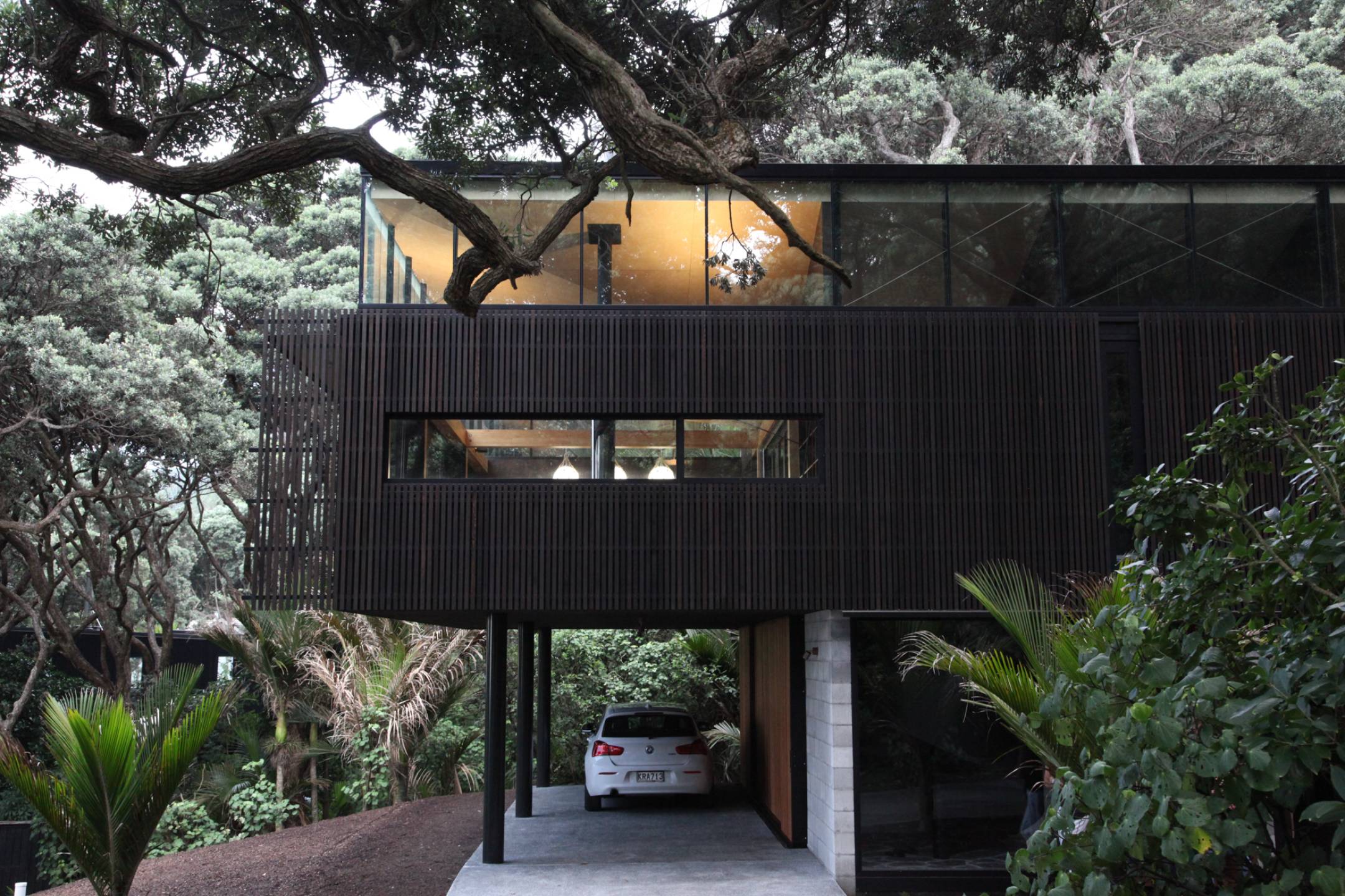 Kawakawa House by Herbst Architects in Piha, New Zealand