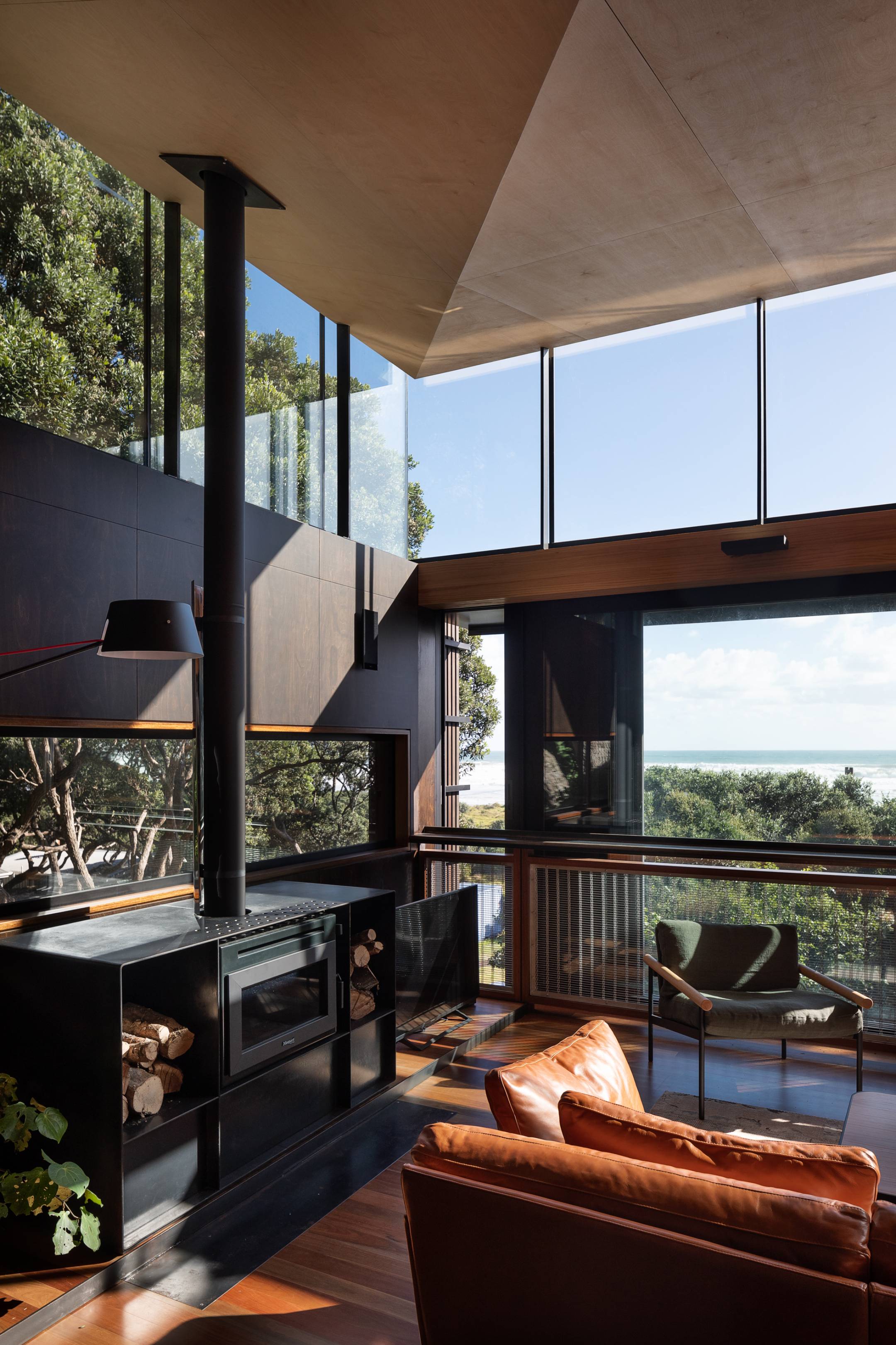 Kawakawa House by Herbst Architects in Piha, New Zealand