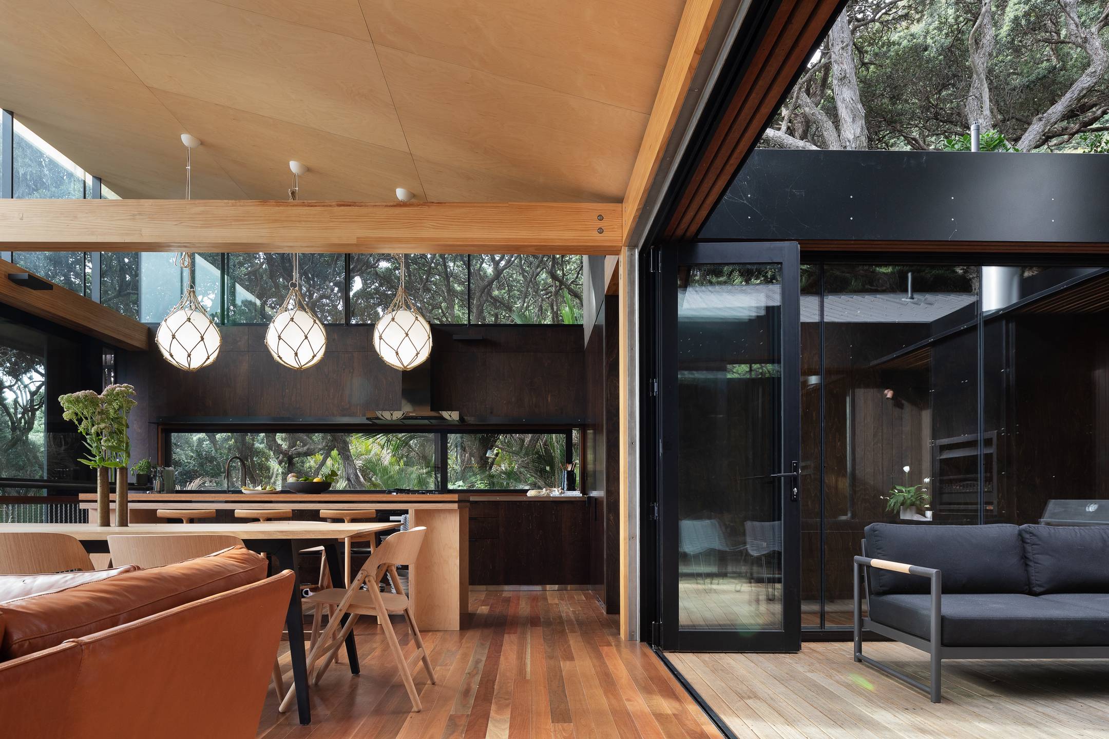 Kawakawa House by Herbst Architects in Piha, New Zealand