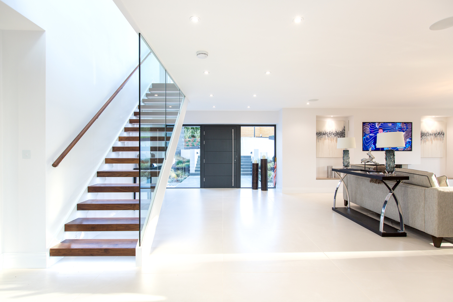 La Serena by David James Architects & Partners in Canford Cliffs, Dorset