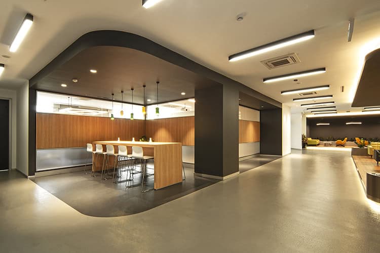 Spatial Reflection of the Corporate Identity: Sutas Headquarters Office Spatial Reflection of the Corporate Identity: Sutas Headquarters Office