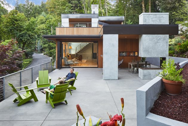 Valle Vista House by Giulietti Schouten Architects in Portland, Oregon