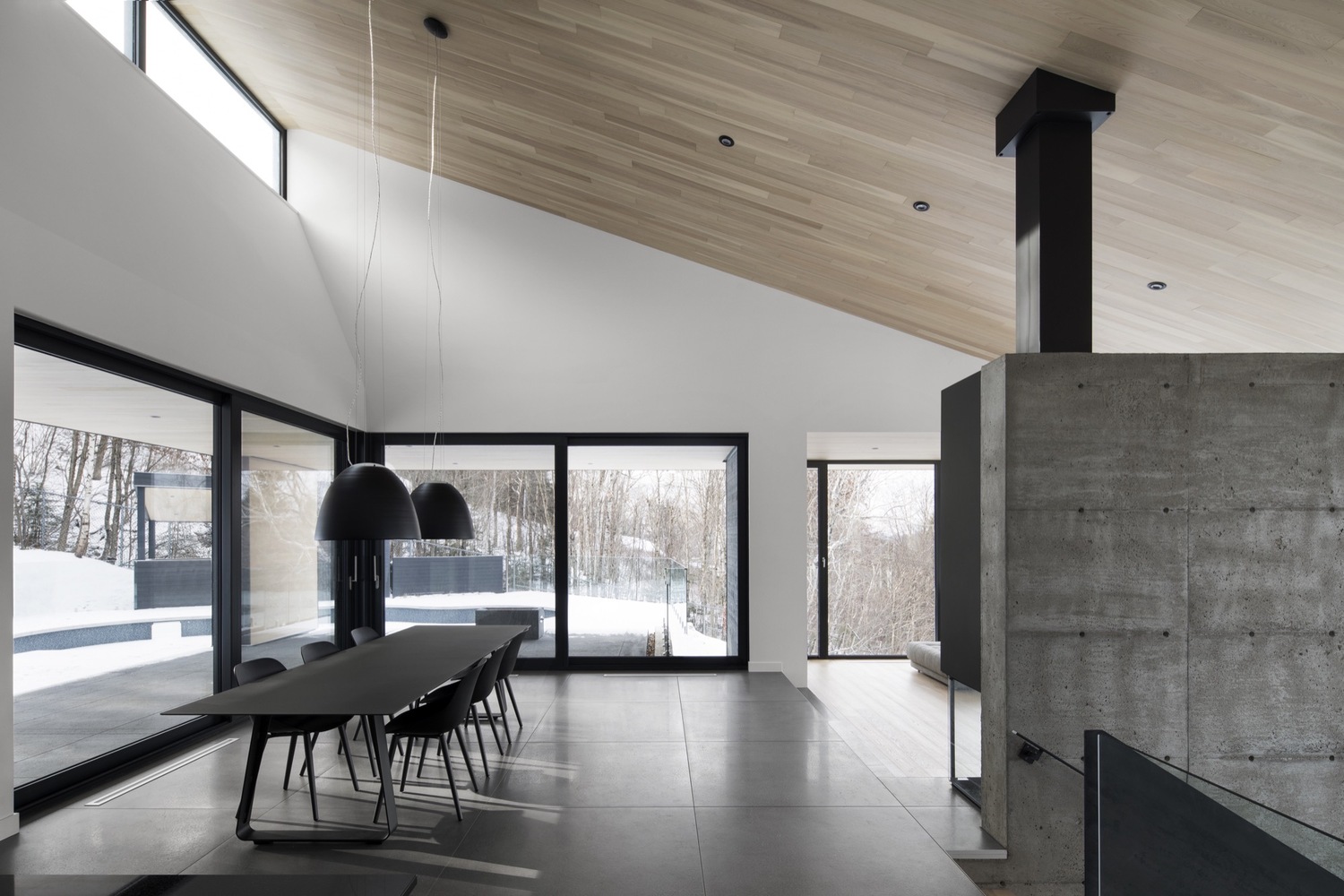 Villa Vingt by Bourgeois / Lechasseur Architects in Lac-Beauport, Canada
