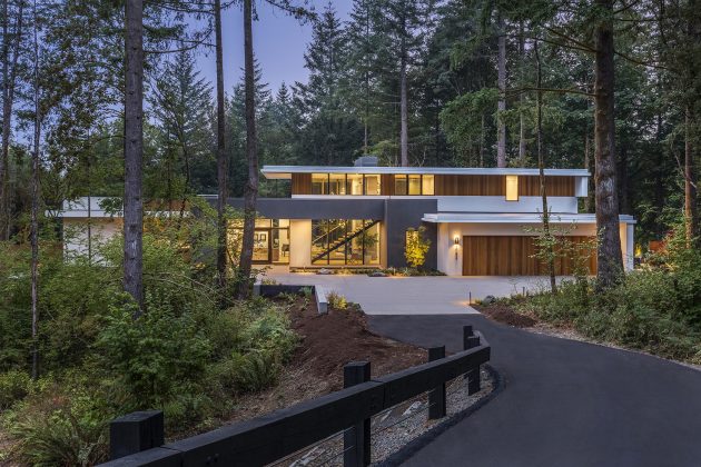 Wildwood Residence by Giulietti Schouten Architects in Portland, Oregon