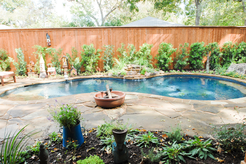 16 Outstanding Shabby-Chic Swimming Pool Designs You're Gonna Love