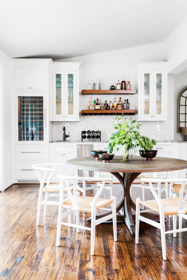 16 Ravishing Farmhouse Home Bar Interiors You Must See