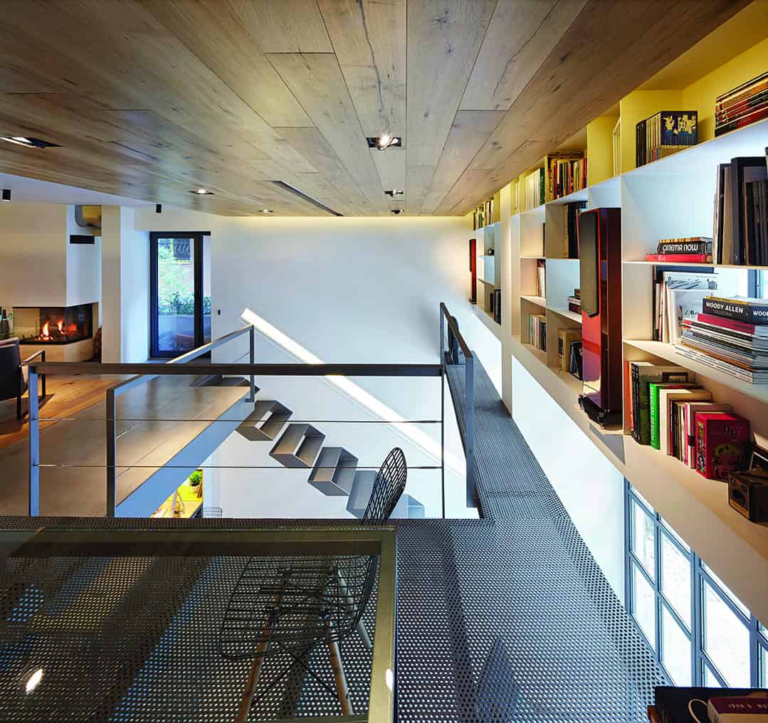 A Photography Studio, A Private House and An Art Gallery: STUDIO LOFT A Photography Studio, A Private House and An Art Gallery: STUDIO LOFT