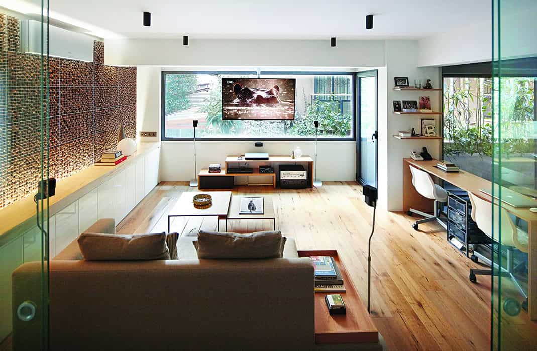 A Photography Studio, A Private House and An Art Gallery: STUDIO LOFT A Photography Studio, A Private House and An Art Gallery: STUDIO LOFT