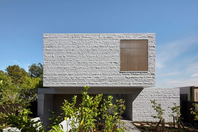 Armadale Residence by B.E Architecture in Melbourne, Australia