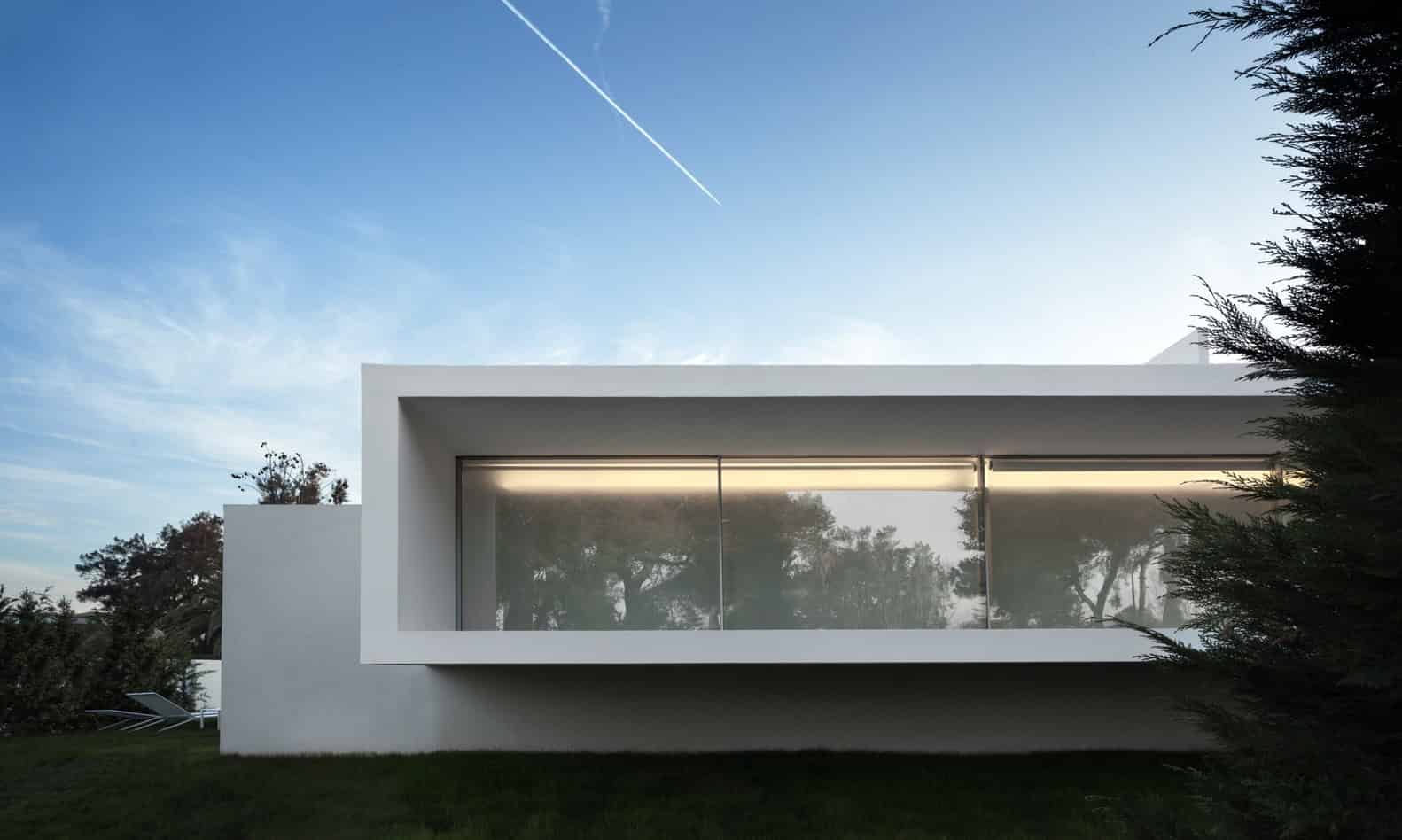 Breeze House by Fran Silvestre Arquitectos in Castellón, Spain