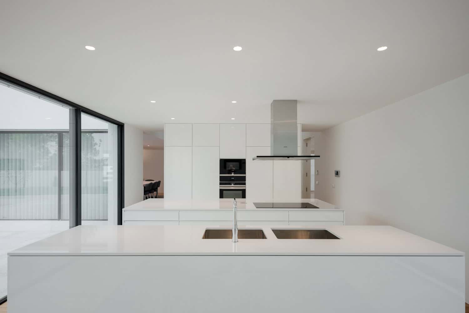 House BL by Hugo Monte in Povoa de Varzim in Portugal House BL by Hugo Monte in Povoa de Varzim in Portugal