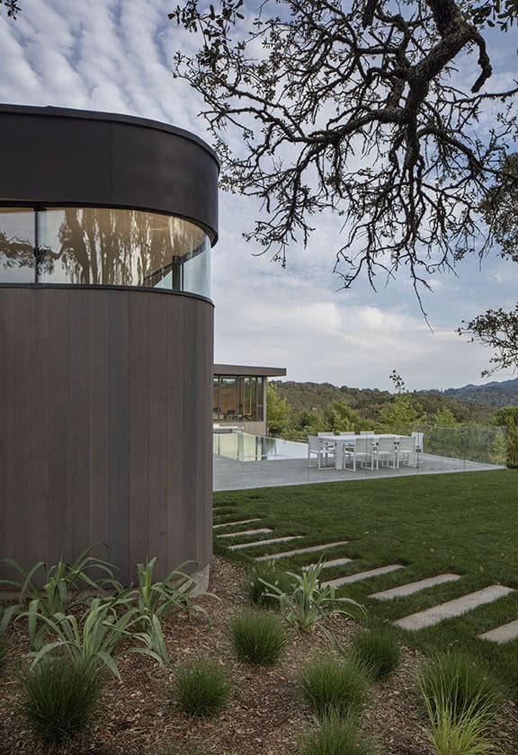 Lichen House by Schwartz and Architecture in Glen Ellen, California