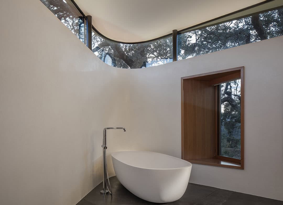 Lichen House by Schwartz and Architecture in Glen Ellen, California