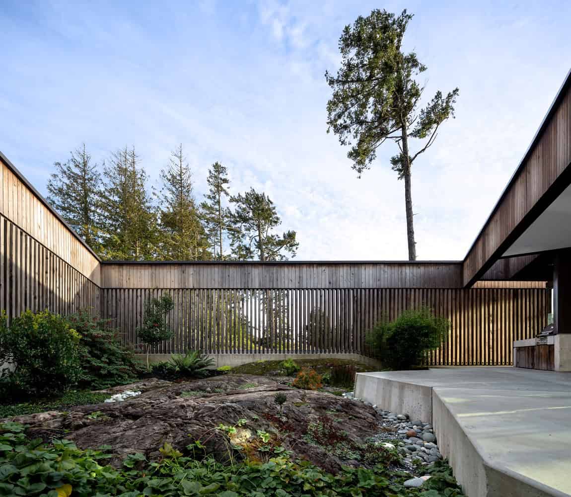Okada Marshall House by D'Arcy Jones Architects in Sooke on Vancouver Island