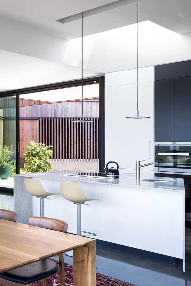 Okada Marshall House by D'Arcy Jones Architects in Sooke on Vancouver Island Okada Marshall House by D'Arcy Jones Architects in Sooke on Vancouver Island